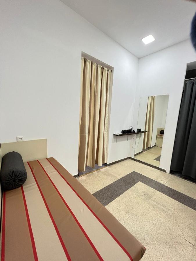 "Modeli" Hostel Tbilisi Exterior foto
